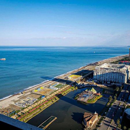 Orbi City Sea View Aparthotel Batumi Exterior photo